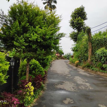 Aapas Residency Hotel Kalimpong Exterior photo
