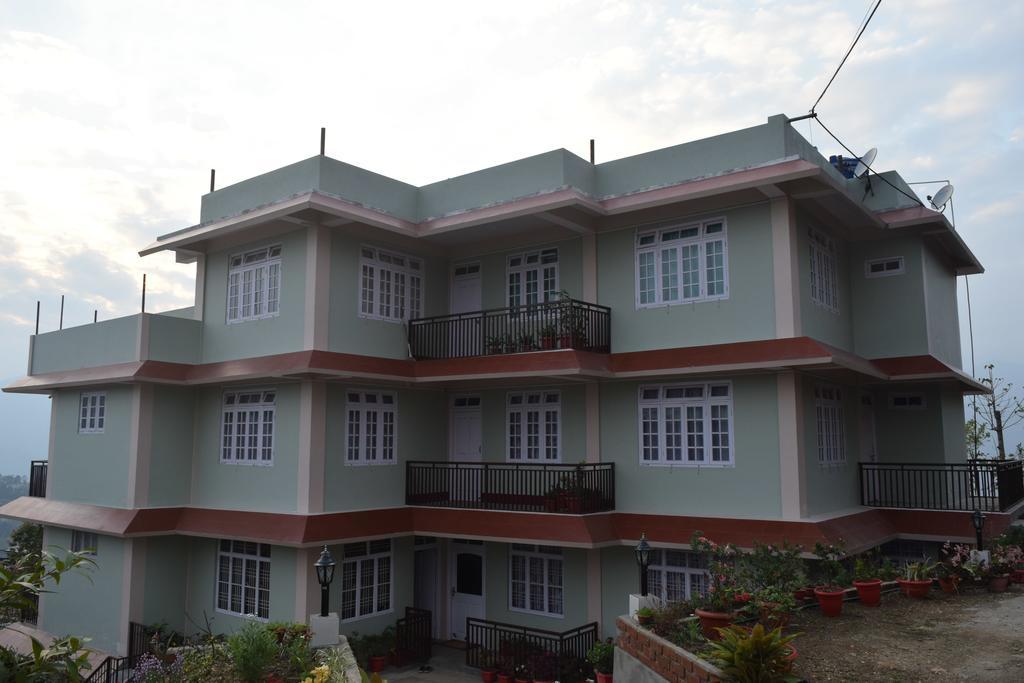 Aapas Residency Hotel Kalimpong Exterior photo