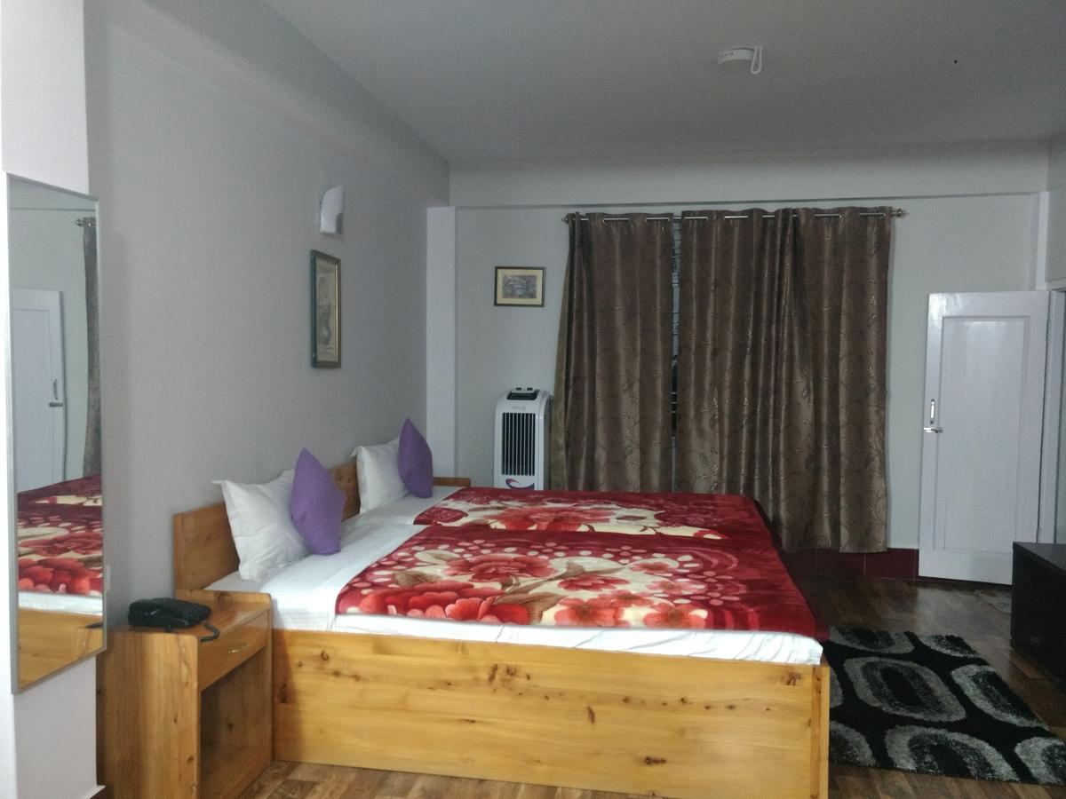 Aapas Residency Hotel Kalimpong Exterior photo